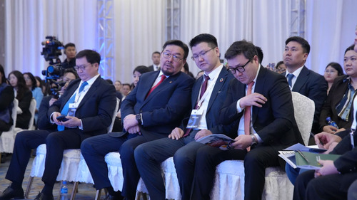 БҮТЭЭМЖ БА УР ЧАДВАР” ПАНЕЛ ХЭЛЭЛЦҮҮЛГЭЭР ХӨДӨЛМӨРИЙН ЗАХ ЗЭЭЛИЙН ШИНЭ ЭРИНИЙ ГАРЦЫГ ТОДОРХОЙЛЛОО